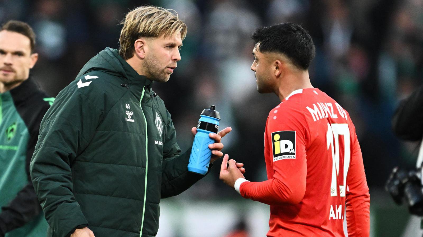 Zwischen Niclas Füllkrug und Nadiem Amiri wurde es nach dem Bundesliga-Duell hitzig.