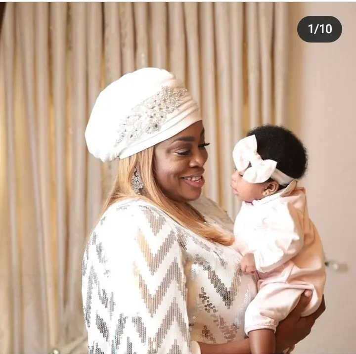 How old is Sinach's daughter