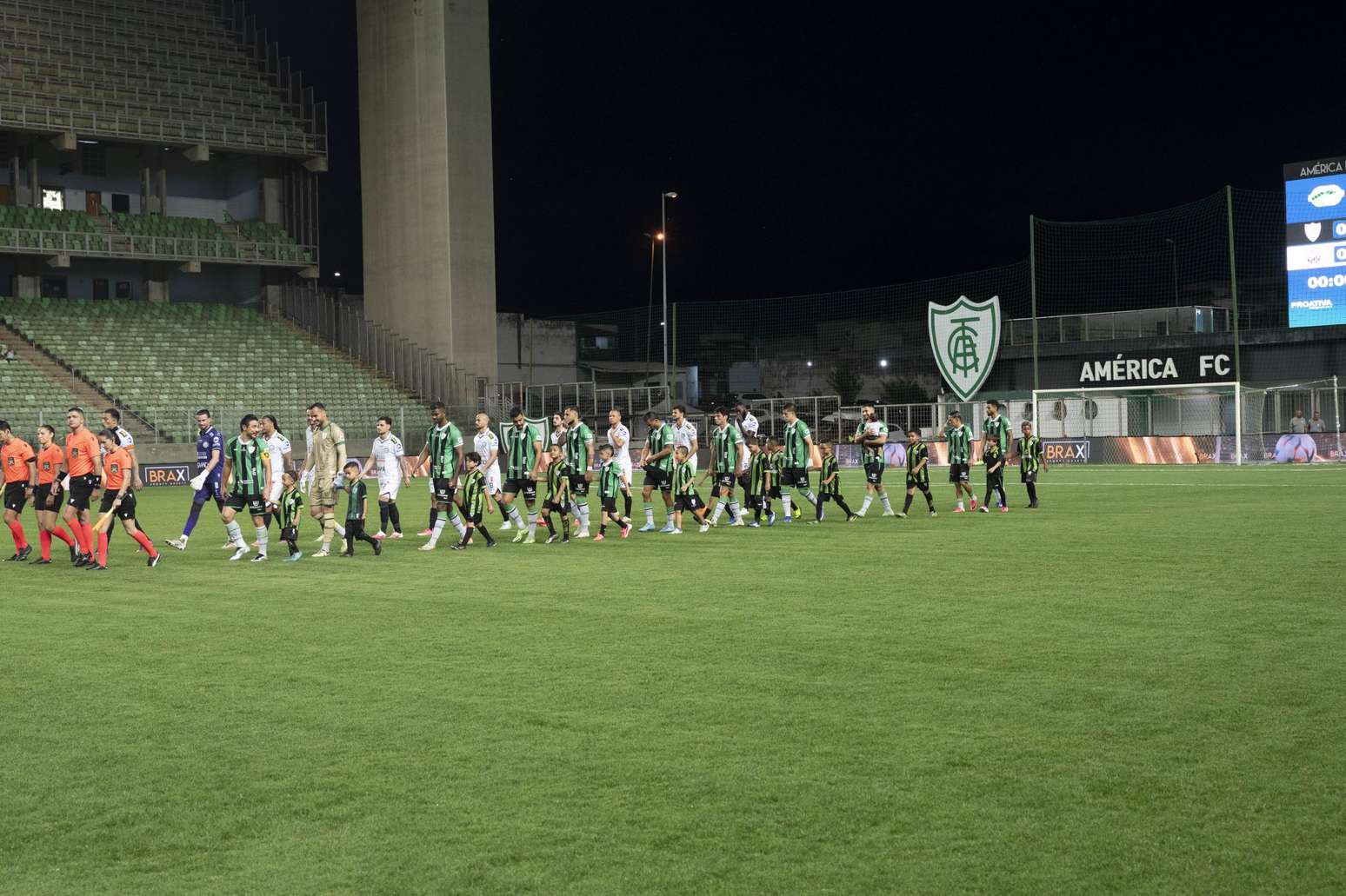 Arena Independência em jogo do América-MG no Brasileirão Série B 2026 