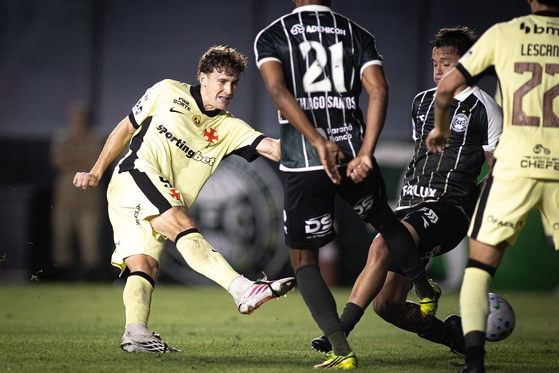 Colidio (Foto: Matheus Lima/Vasco)