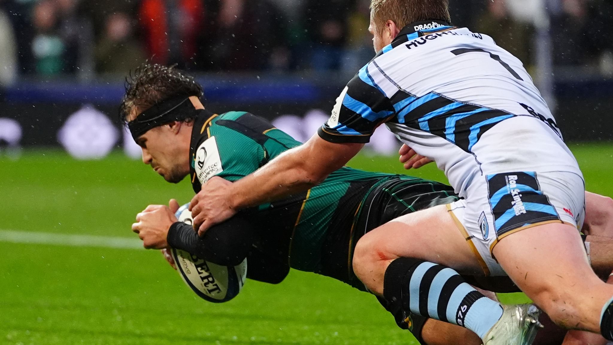 Northampton Saints' Toby Thame scores his team's second try.