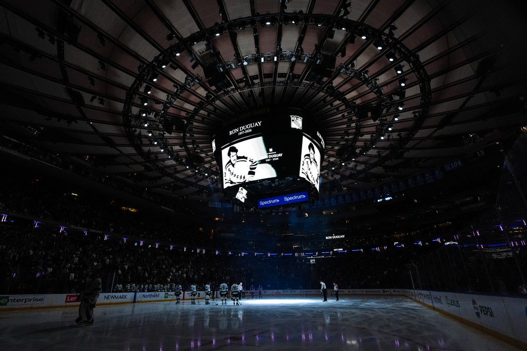 Los Angeles Kings v New York Rangers