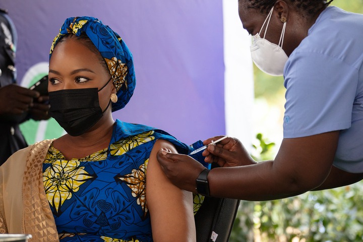Second Lady of Ghana receives COVID-19 vaccine. Photo Cred… | Flickr
