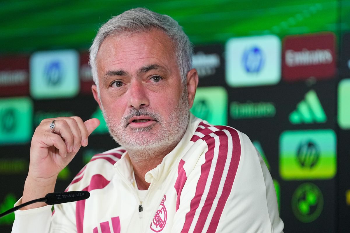 VALDEBEBAS, SPAIN - OCTOBER 17: Jose Mourinho, head coach of Real Madrid, attends a press conference during the training day of Real Madrid ahead the Spanish League, LaLiga EA Sports, football match against Sevilla FC at Ciudad Deportiva Real Madrid on October 17, 2026, in Valdebebas, Madrid, Spain. (Photo By Dennis Agyeman/Europa Press via Getty Images)