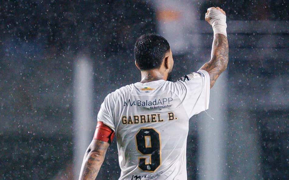 Gabigol atuando pelo Santos na atual temporada