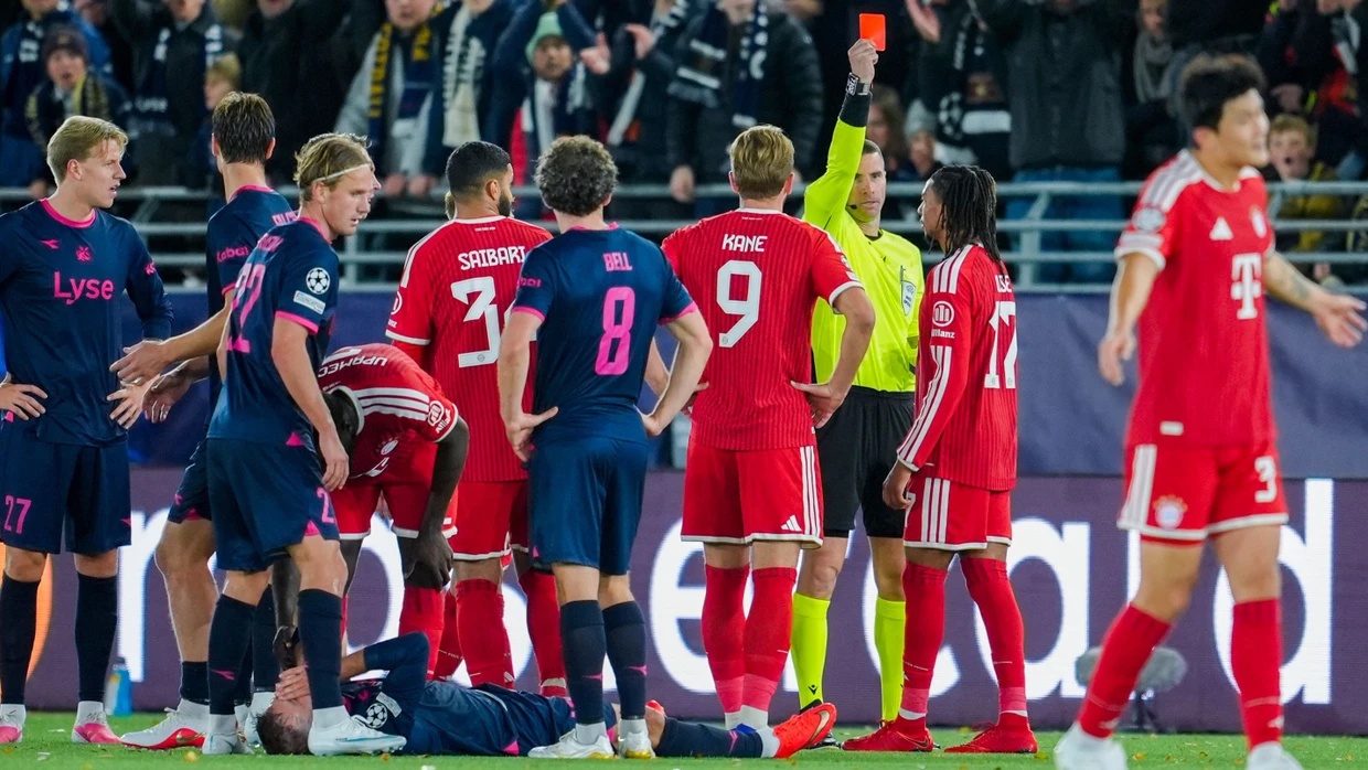 Der Drecksack ist am Boden: Michael Olise hat Zlatko Tripić am Dienstag mit einem Würfle niedergestreckt.