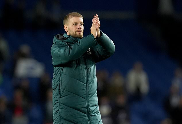 Fabian Hurzeler applauds the fans after Brighton´s thumping win (Gareth Fuller/PA)