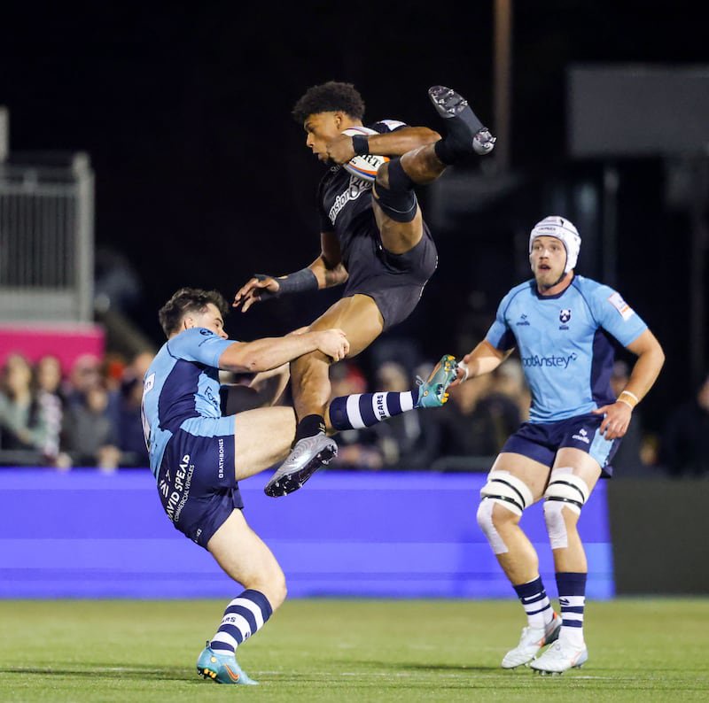 Saracens’ Noah Caluori, right, collides in the air with Jack Bates of Bristol Bears on Saturday. Photograph: Nick Elliott/INPHO
