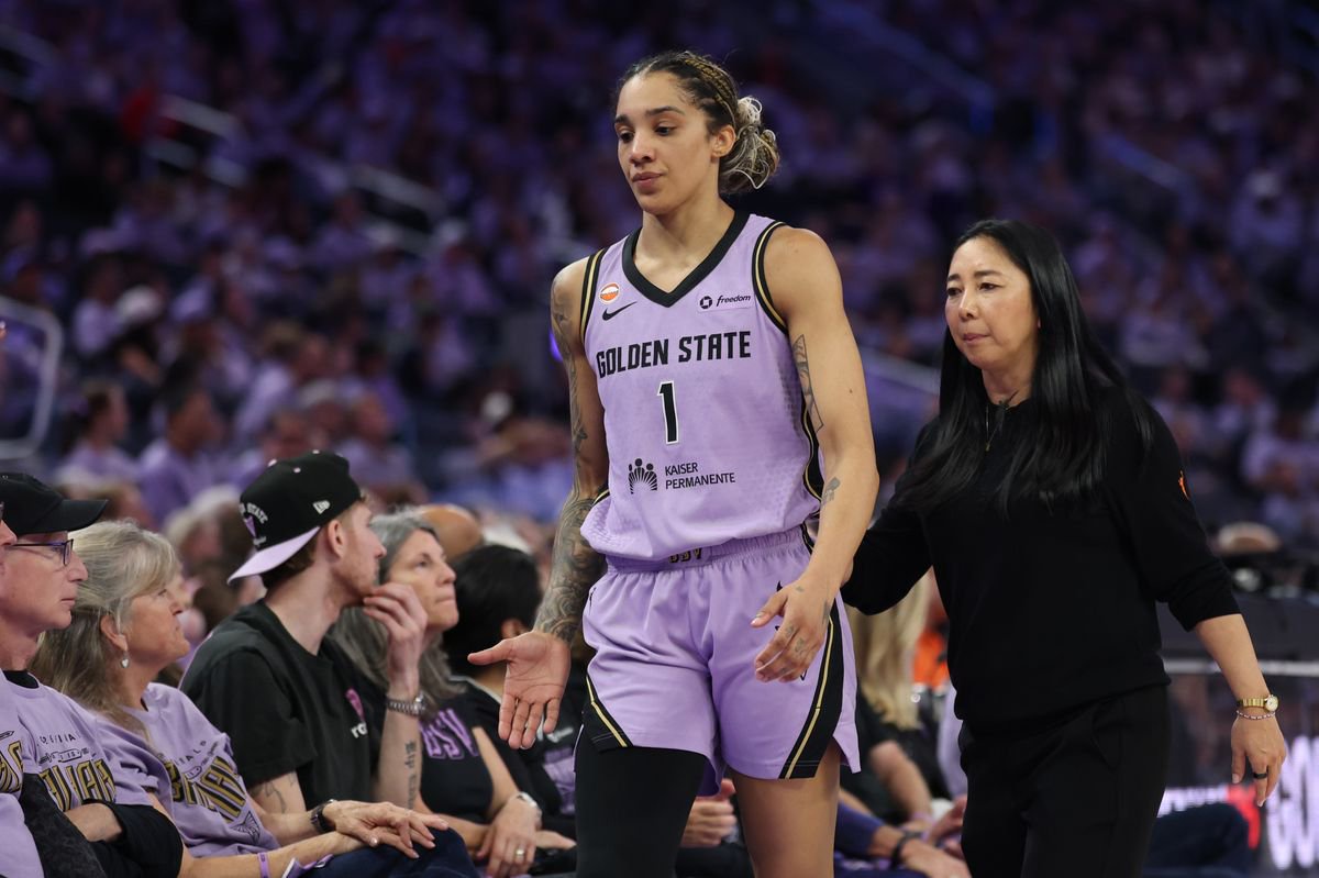 Gabby Williams #1 of the Golden State Valkyries is removed from the fourth quarter