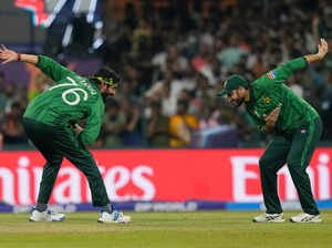 Pakistan bowler Tariq and his unusual delivery courts controversy at the T20 World Cup