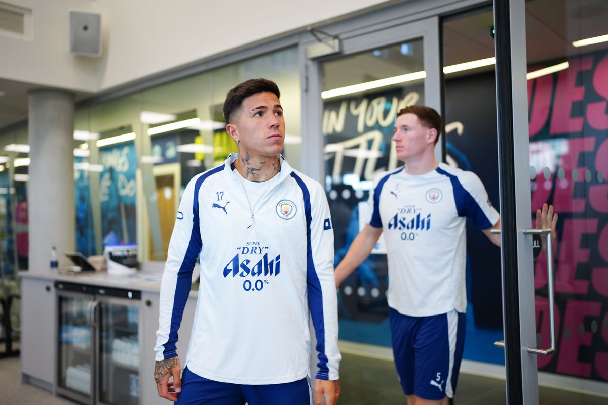 Enzo Fernandez and Elliot Anderson