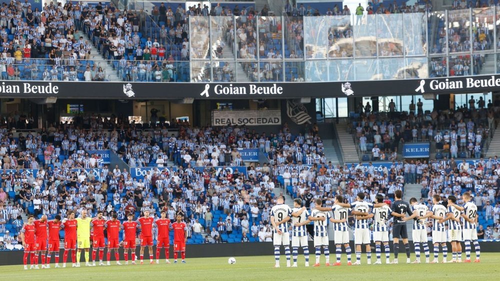 Clubs across Spain were swift to offer their support to those affected. EFE