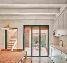103RAV - New House Between Dividing Walls in Sabadell / Vallribera Arquitectes - Image 18 of 28