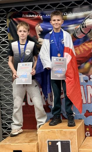 Le jeune Mylann et son adversaire belge au championnat européen de boxe française.
