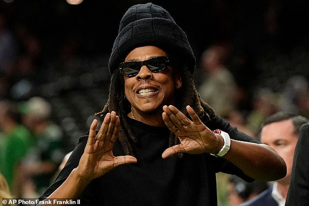 Jay-Z has insisted that he is feeling no pressure over his Super Bowl halftime performance