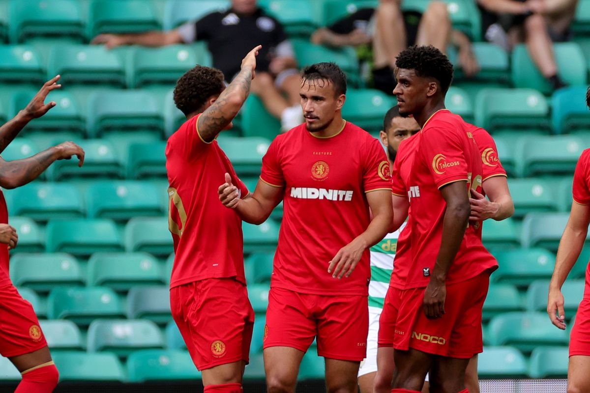 Middlesbrough's David Strelec (centre) celebrates with his team mates after scoring his sides first goal