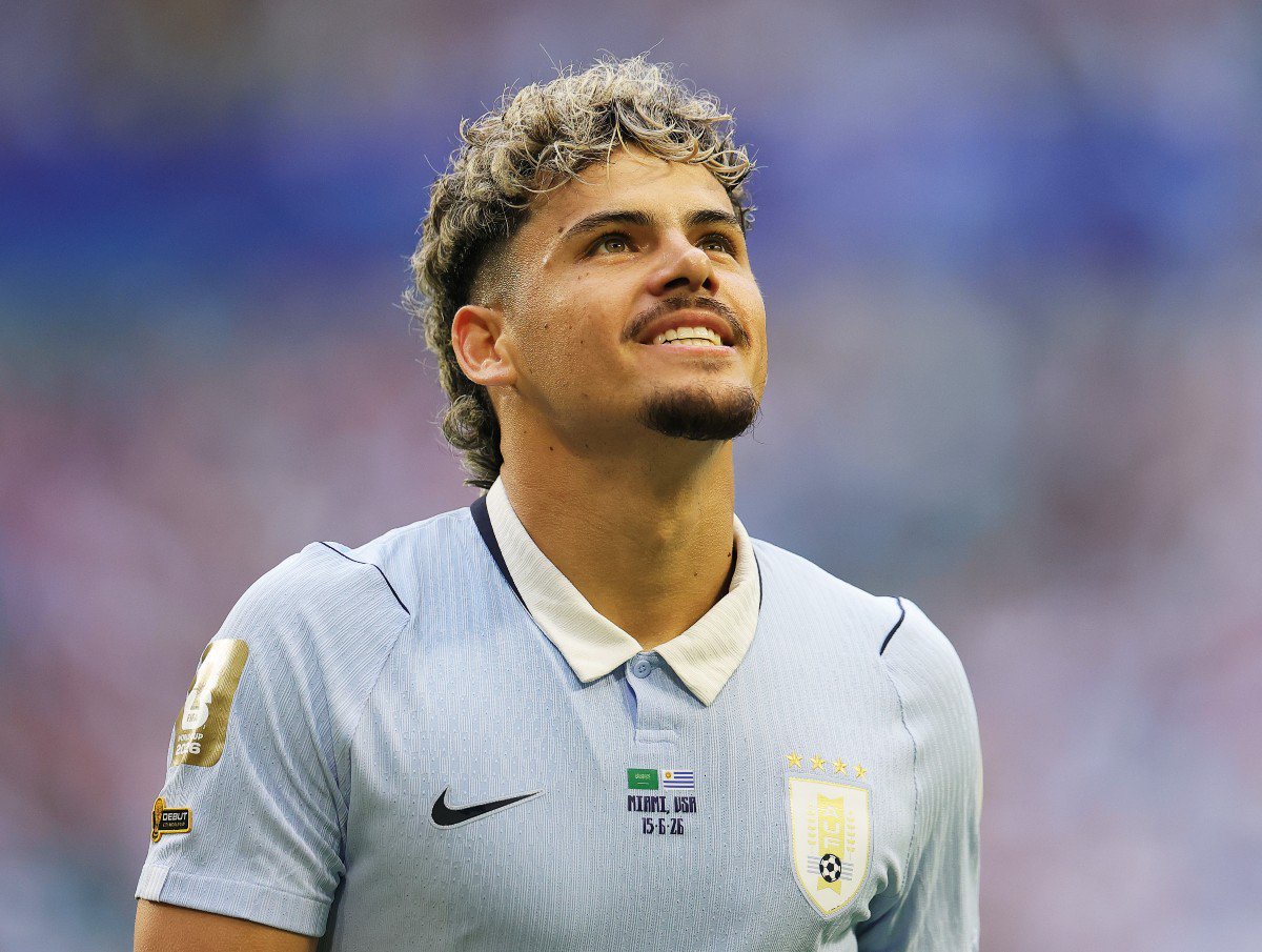 Maxi Araujo in action for Uruguay