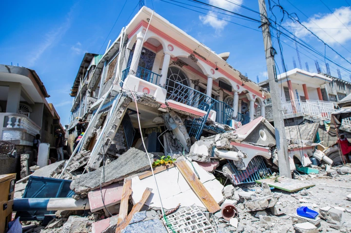 More than 300 dead after magnitude 7.2 earthquake strikes Haiti |  Earthquakes News | Al Jazeera