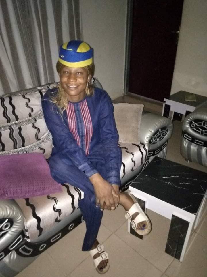 Hilarious! Nigerian women rock their husband