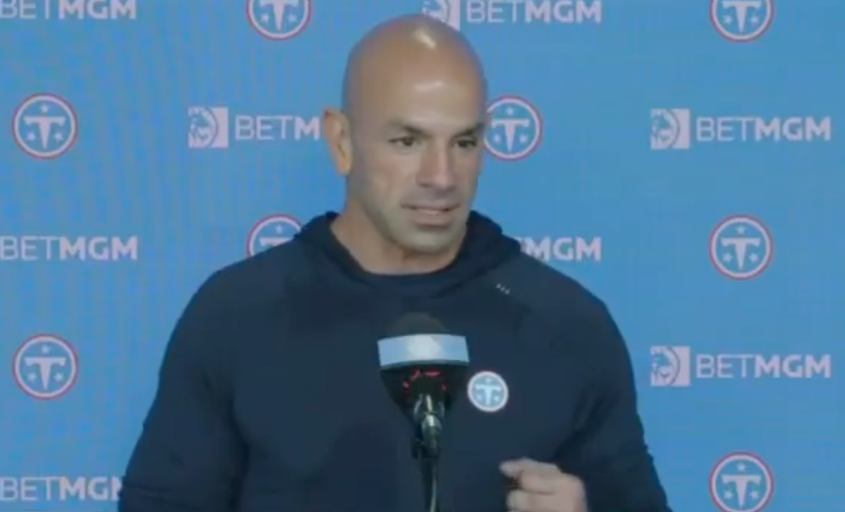 Titans head coach Robert Saleh threw his support behind Jordan Elliott following his release
