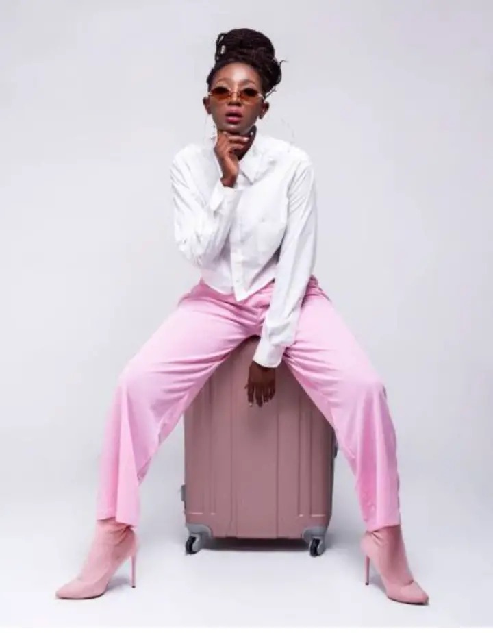 b9c7849a0fb44970b1252a0d817fdf77?quality=uhq&format=jpeg&resize=720