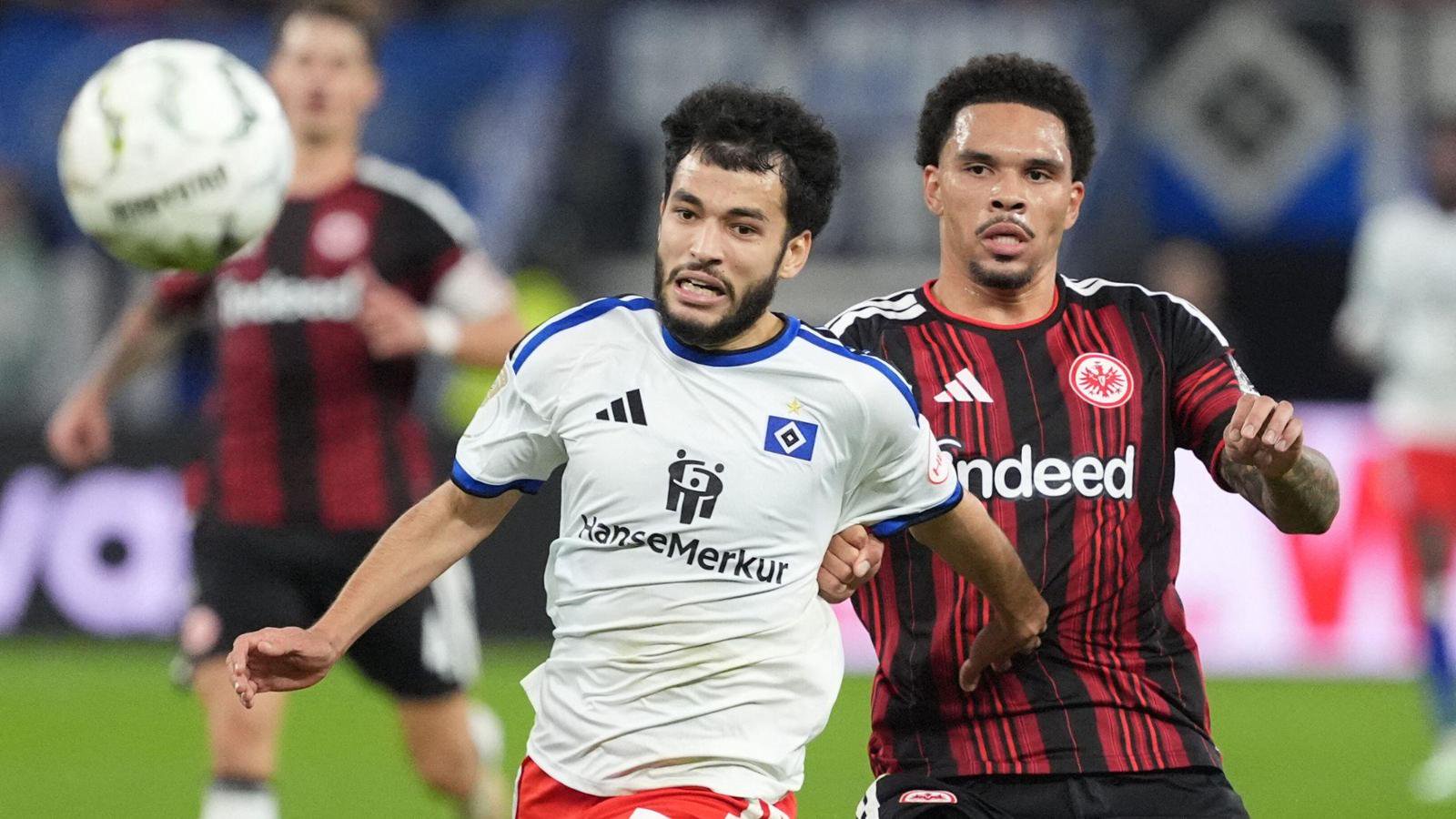 Ein harter Pokalfight: Eintracht Frankfurt zu Gast beim HSV.