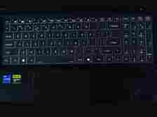 Gigabyte G6X 9MG Review: Keyboard closeup