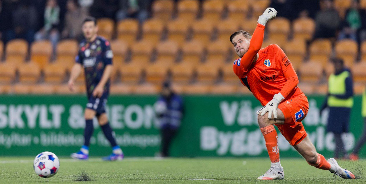 Halmstads BK Secures Dramatic Late Comeback Win Against Västerås SK