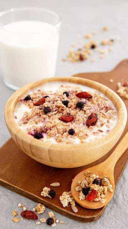 Oatmeal: It is in general a healthy breakfast meal and is also a good source of vitamin D.