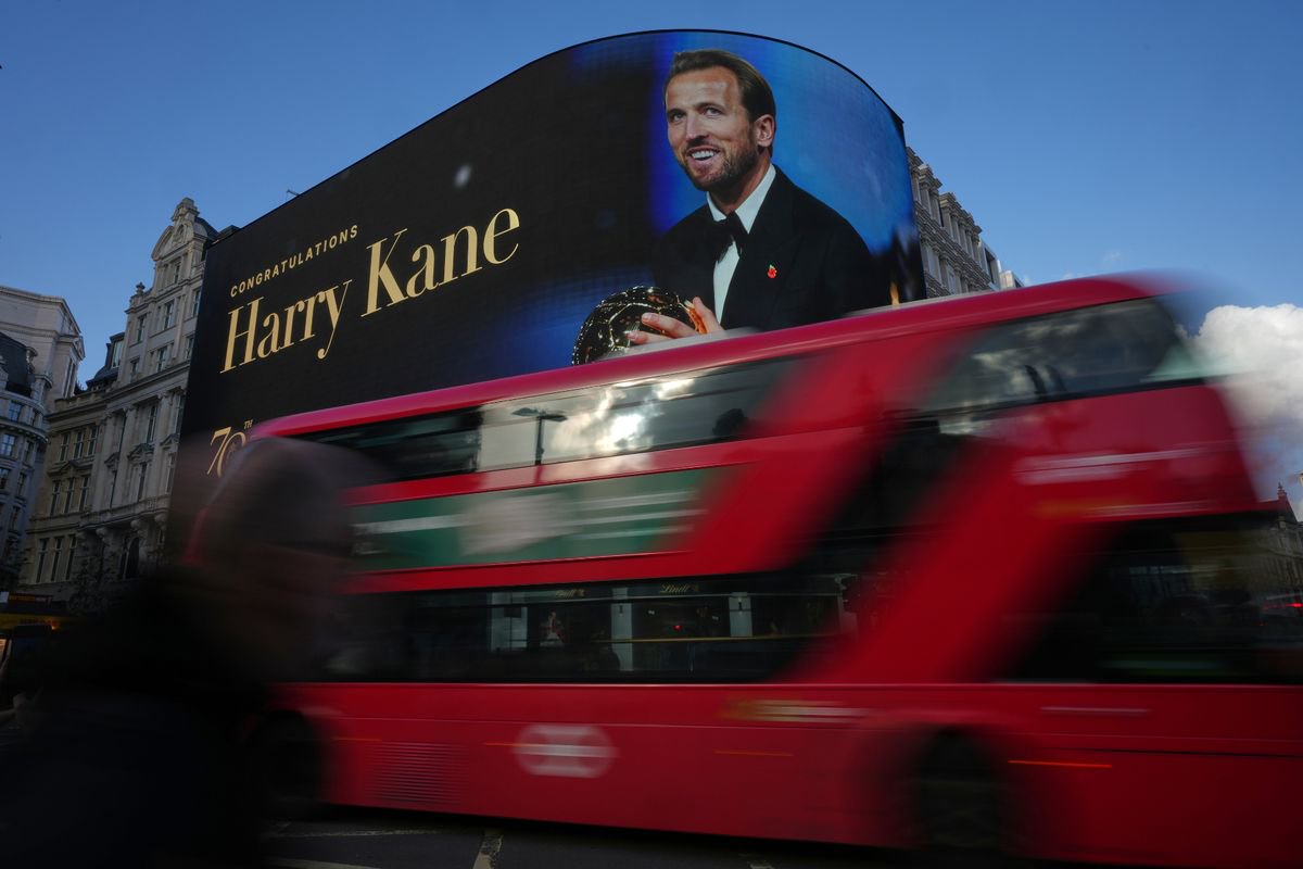 Kane billboards at Piccadilly Circus