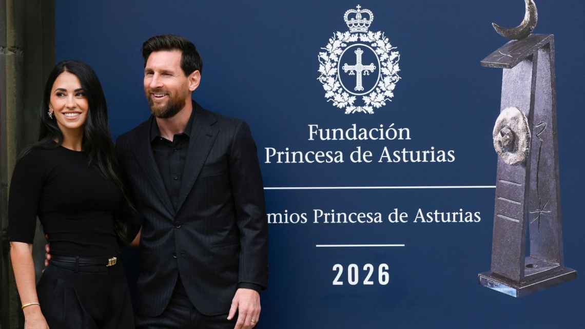 messi-award-1792758284.jpg