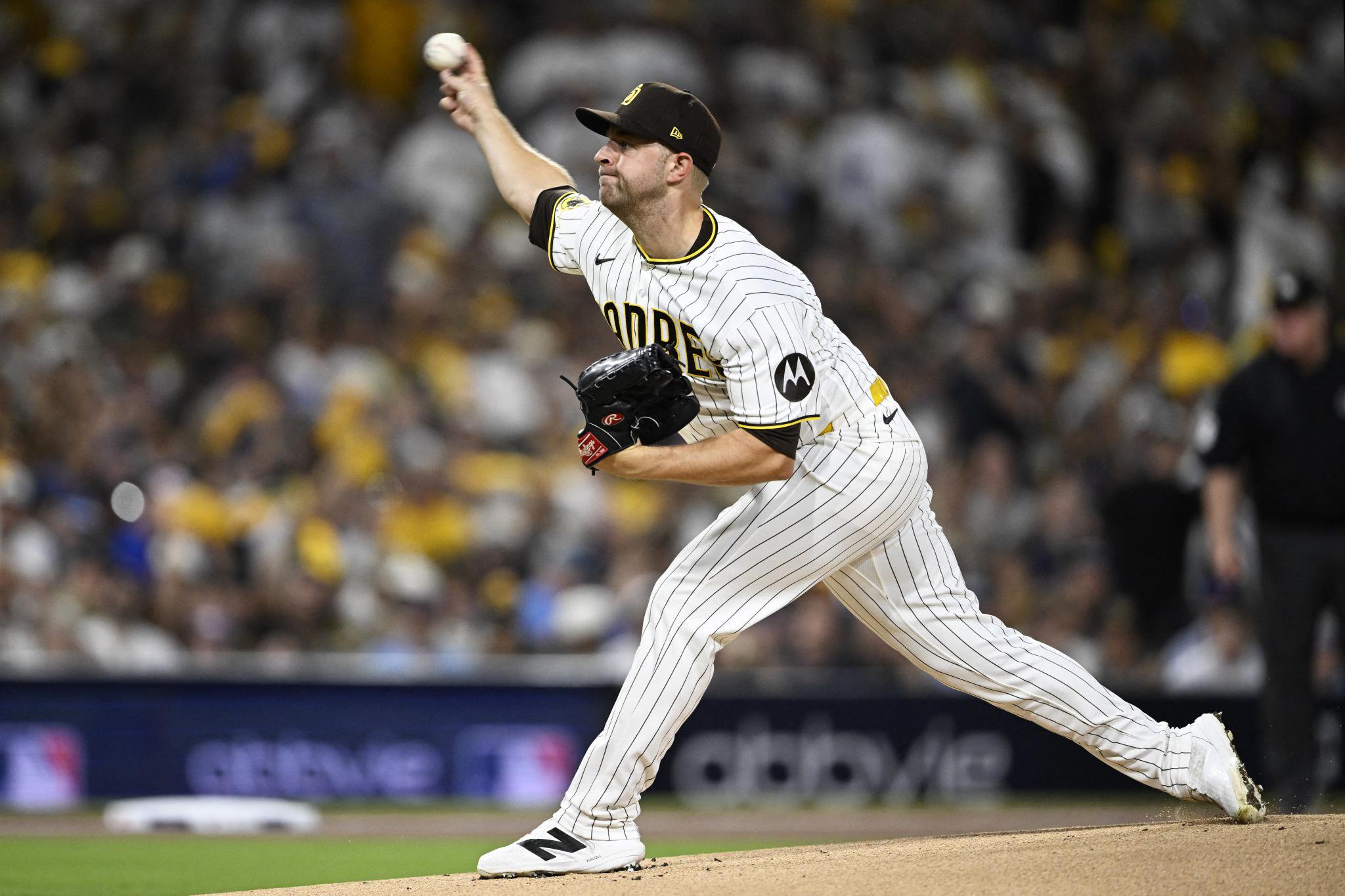 San Diego Padres pitcher Michael King throws a pitch against the Chicago Cubs.