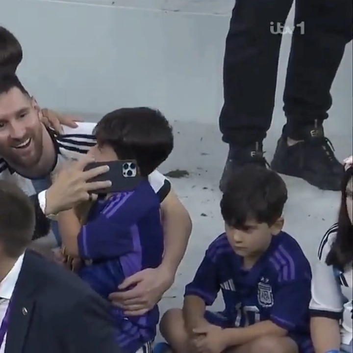 1e03968c 75b7 497d b84b 9b2e8d979d1c?width=1920&quality=75 Footage of Messi ignoring his son Ciro during World Cup celebration goes viral