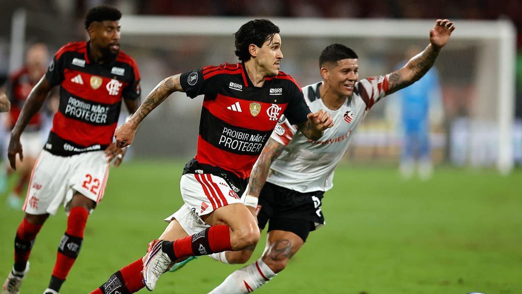 Flamengo-Estudiantes (Foto: Antonio Lacerda/EPA)