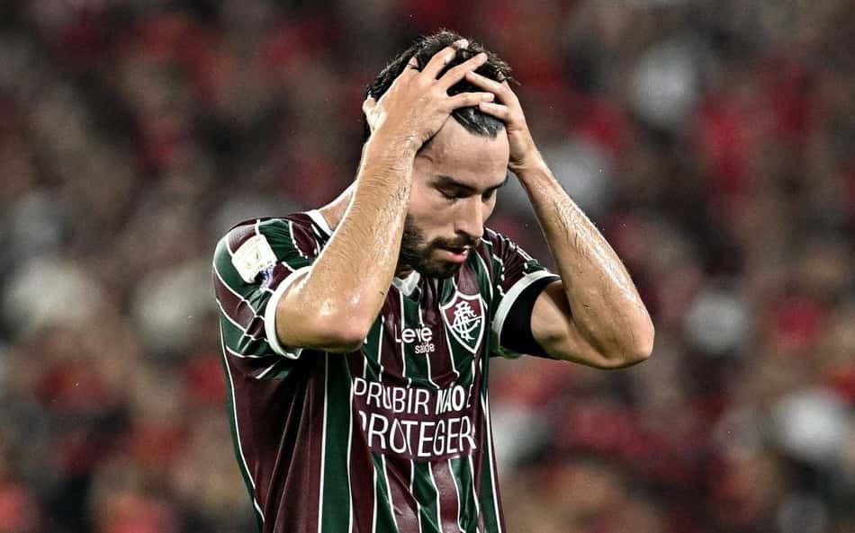 Martinelli se lamenta durante jogo entre Fluminense e Flamengo