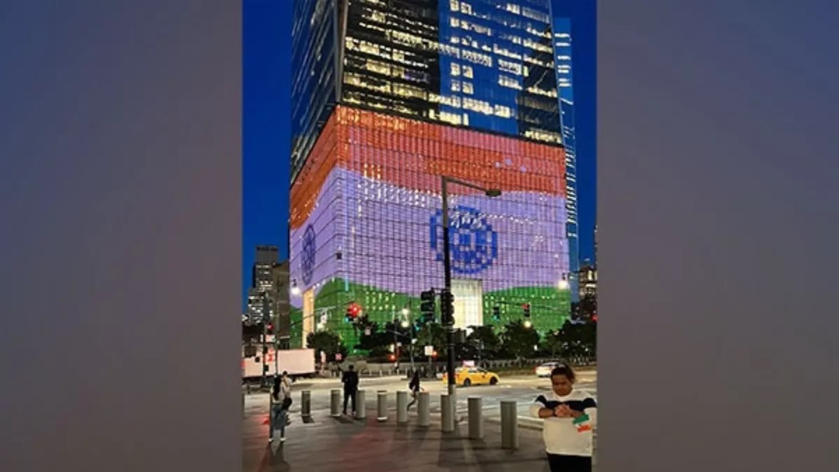 Pak अखबार ने भारत के लिए बांधे तारीफों के पुल