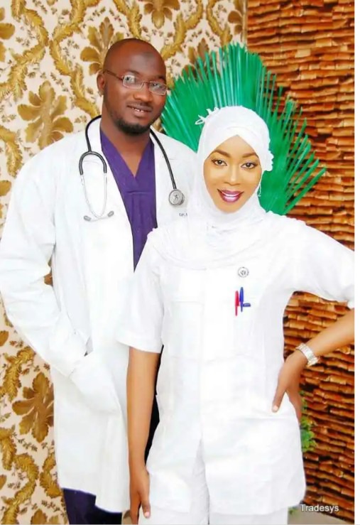 Pre-wedding pictures of Doctors and Nurses that will make you believe in love (photos)