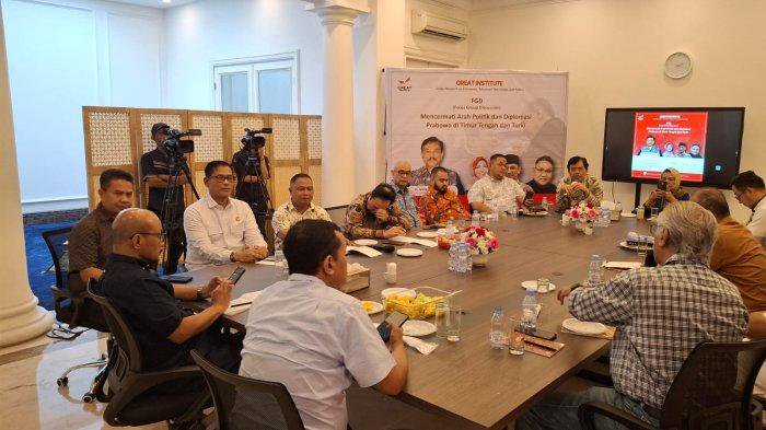 Kunjungi Negara-negara Timur Tengah, Prabowo Dinilai Berpeluang Menjadi Pemimpin Dunia