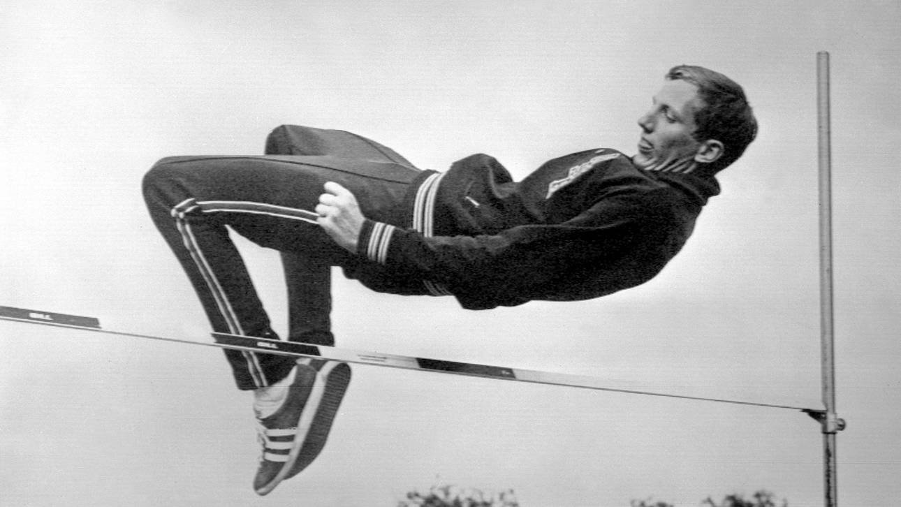 Dick Fosbury beim Training des Fosbury Flop in Mexiko