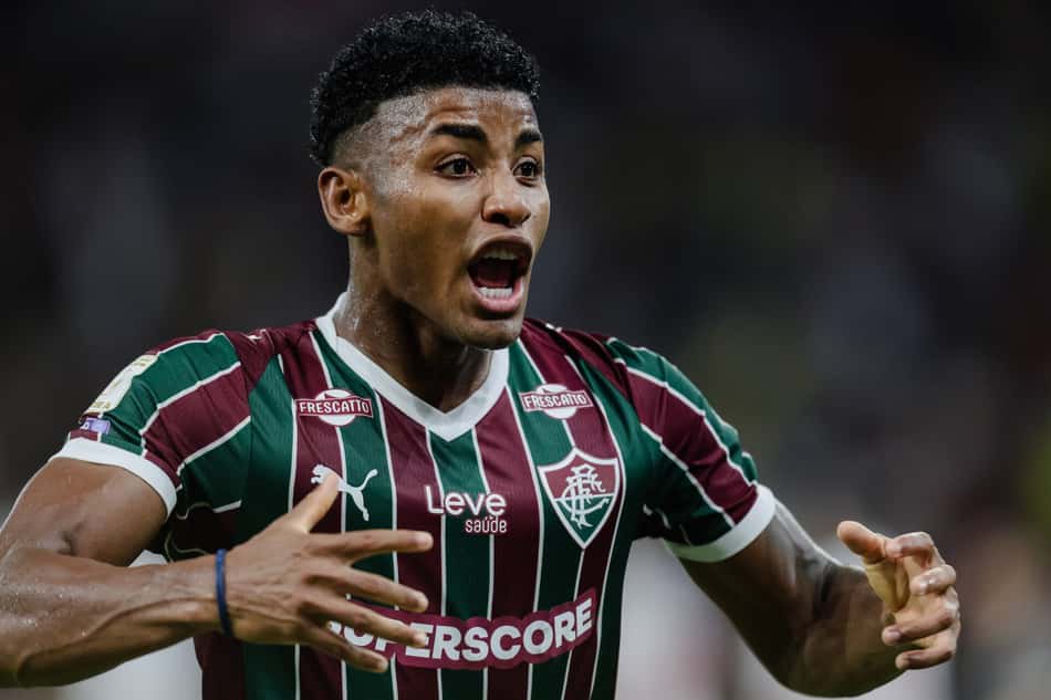 Hércules celebra o empate do Fluminense contra o Internacional