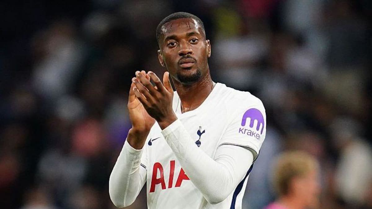 Tosin Adarabioyo applauding during a Tottenham game