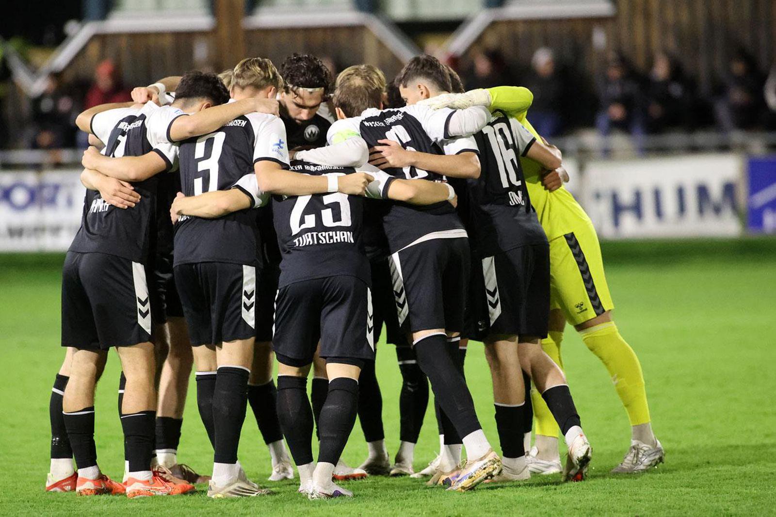 TSV Buchbach gegen SV Wacker Burghausen