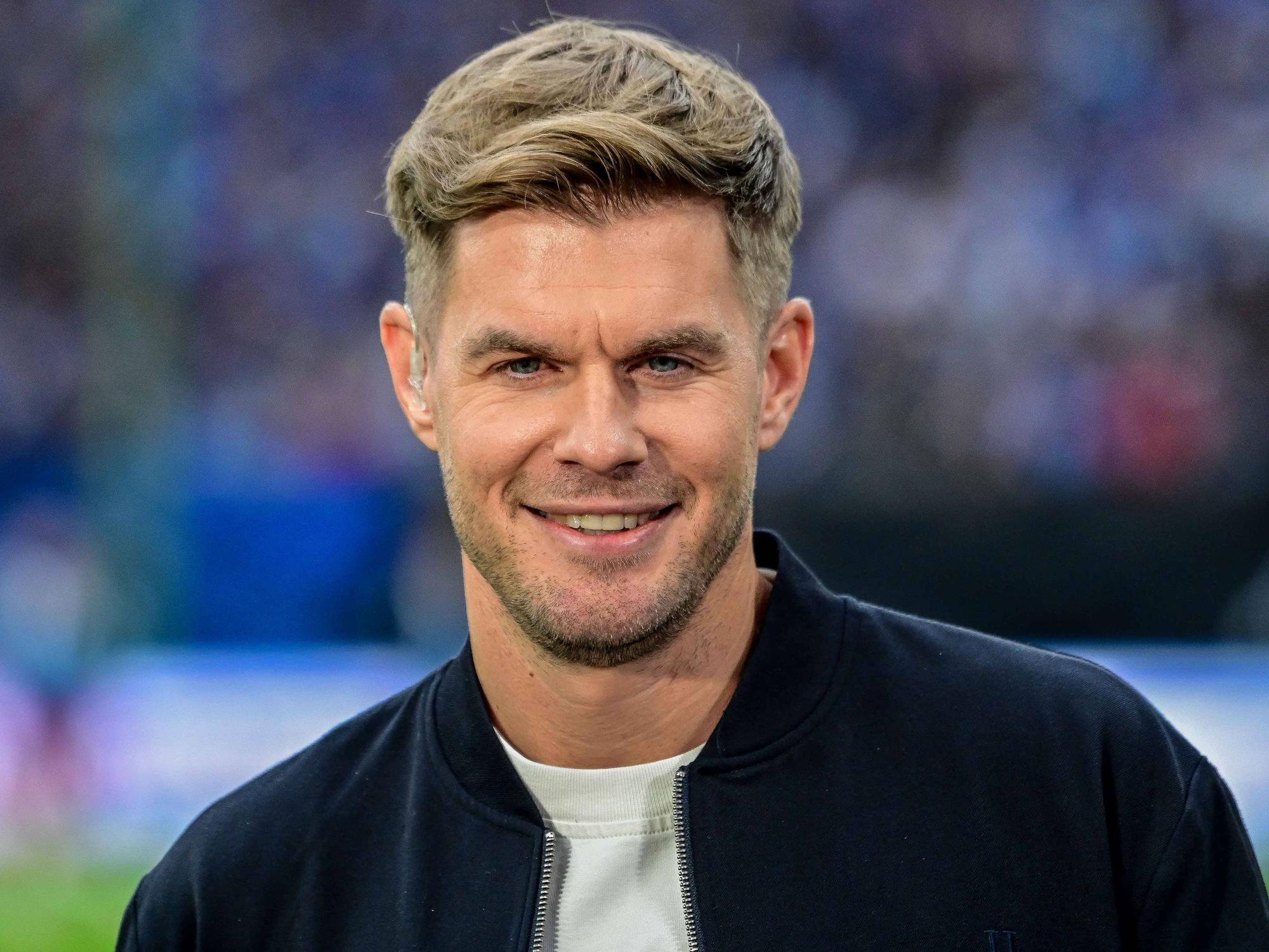Simon Terodde lächelt.