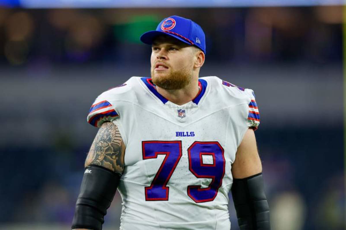 INGLEWOOD, CA – DECEMBER 08: Buffalo Bills offensive tackle Spencer Brown 79 walks off of the field after an NFL, American Football Herren, USA game between the Buffalo Bills and Los Angeles Rams on December 8, 2024, at SoFi Stadium in Inglewood, CA. Photo by Jordon Kelly/Icon Sportswire NFL: DEC 08 Bills at Rams EDITORIAL USE ONLY Icon2412083378 ©IMAGO/Icon Sportswire