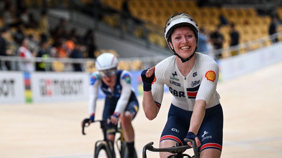 Great Britain's Anna Morris celebrates after winning in the women's omnium race at the 2026 UCI Track World Championships at the Shanghai Velodrome in Shanghai on October 16, 2026. (Photo by Jade GAO / AFP via Getty Images)

