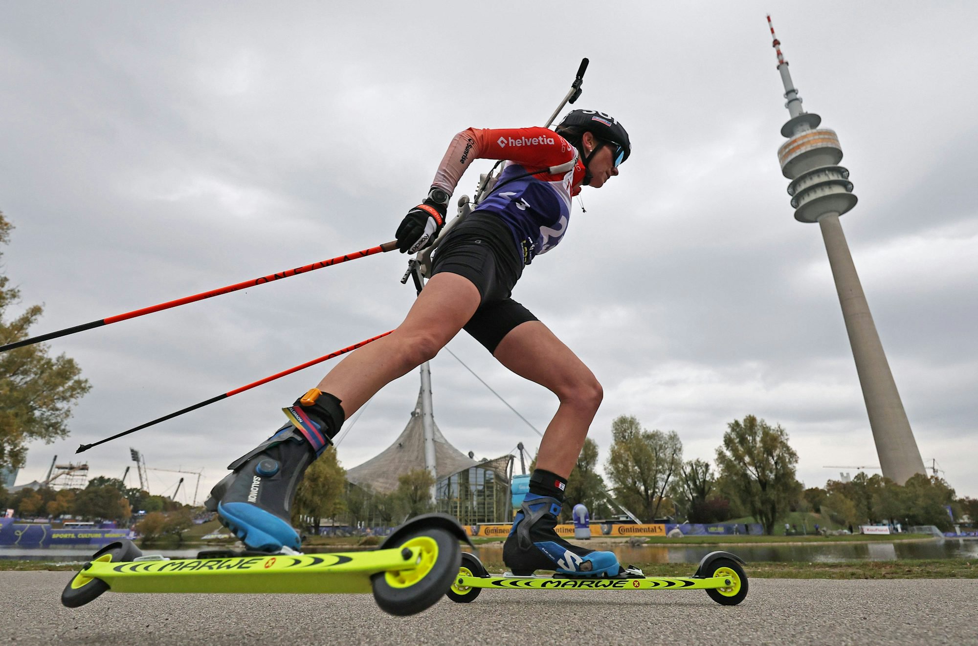 Erste Hinweise auf die Form: Beim Loop One Festival im Münchner Olympiapark tragen die Athleten, hier die Schweizerin Aita Gasparin, den sogenannten Super-Sprint aus.