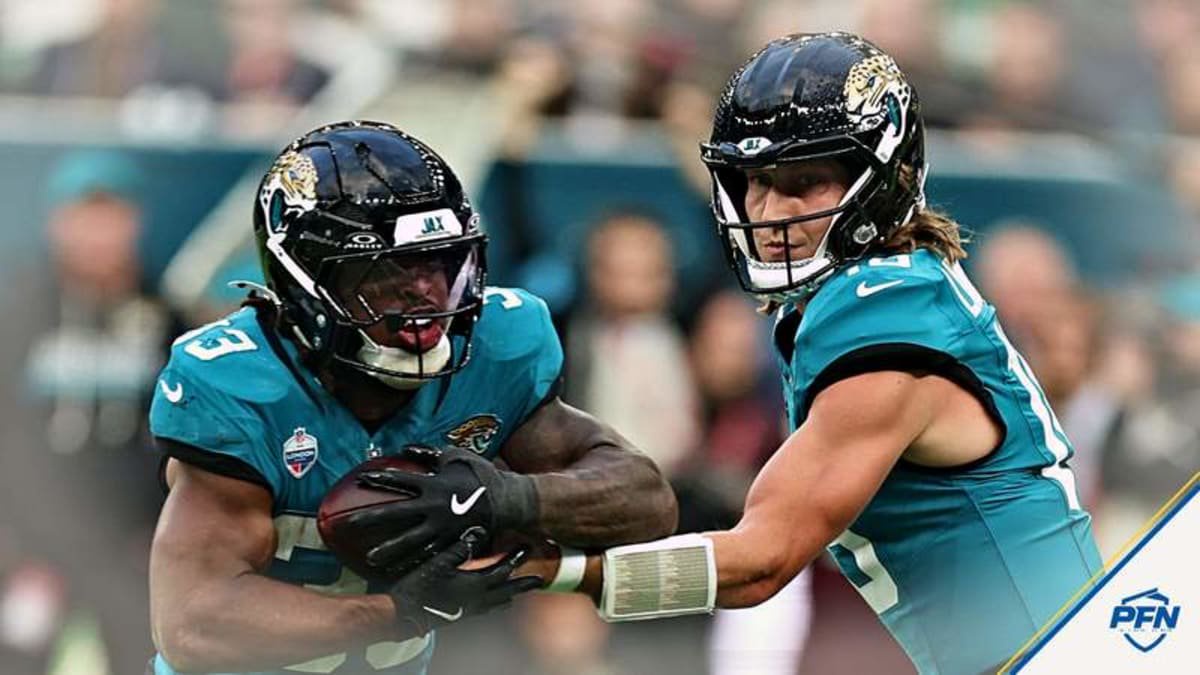 ‘Ruining the Sport,’ ‘Complete BS Call’ — NFL Fans, Analyst Rip ‘Incompetency’ From Refs After Controversial Decision in Texans-Jaguars