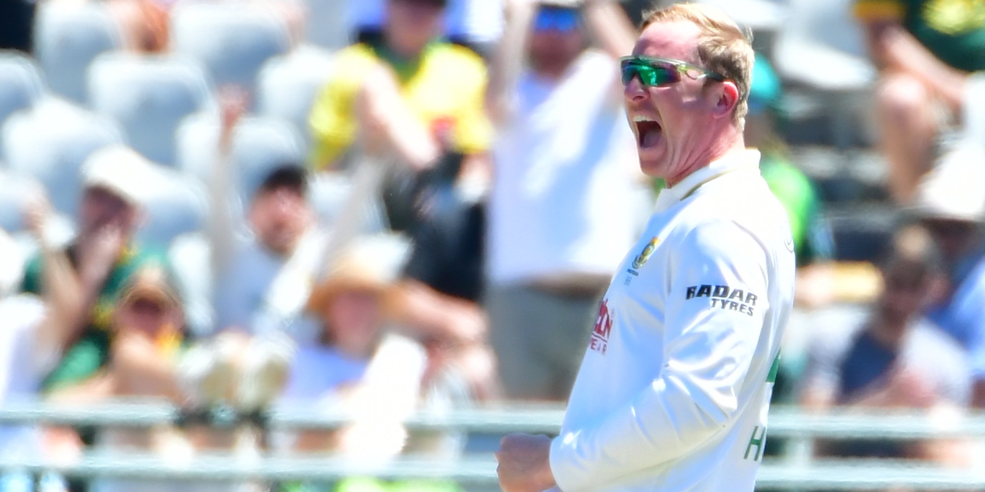 DAY 2: Harmer's double gives Proteas hope