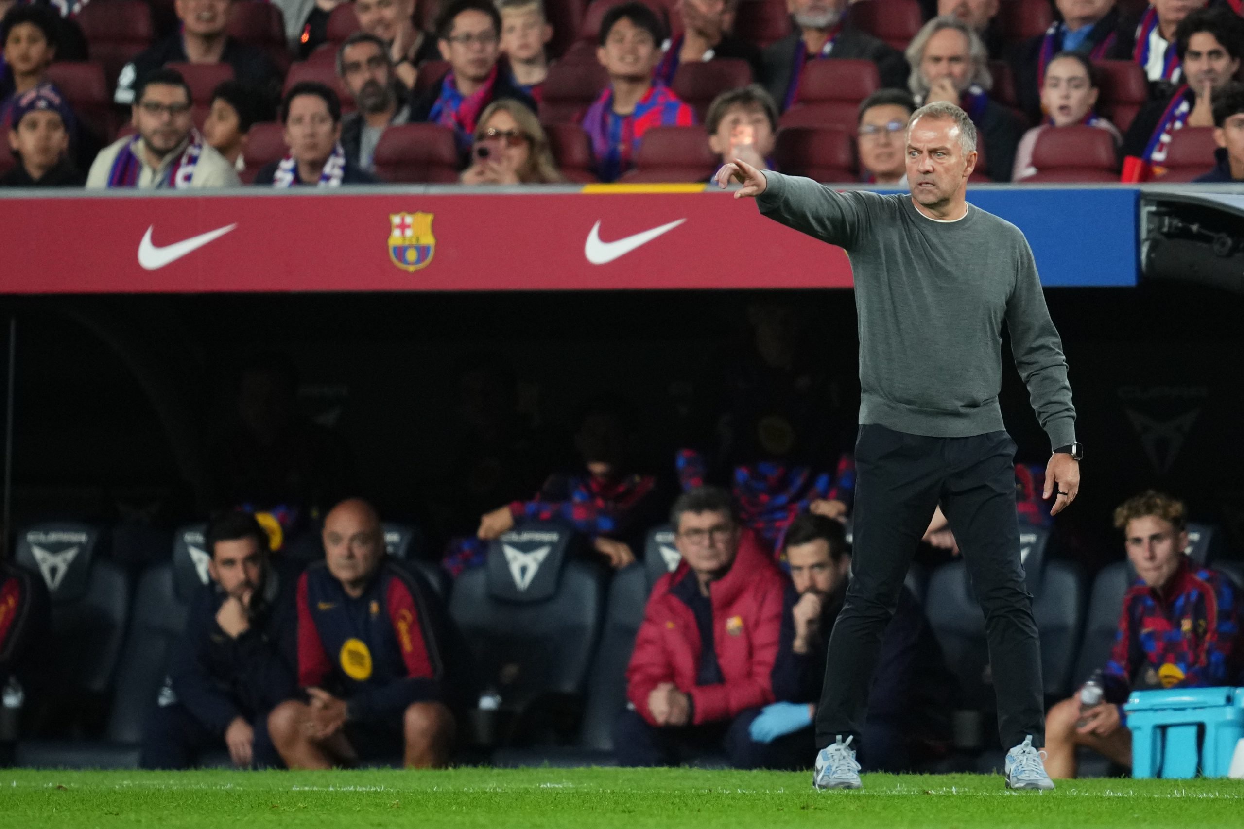 FC Barcelone : Flick donne son feu vert pour une recrue cet hiver !