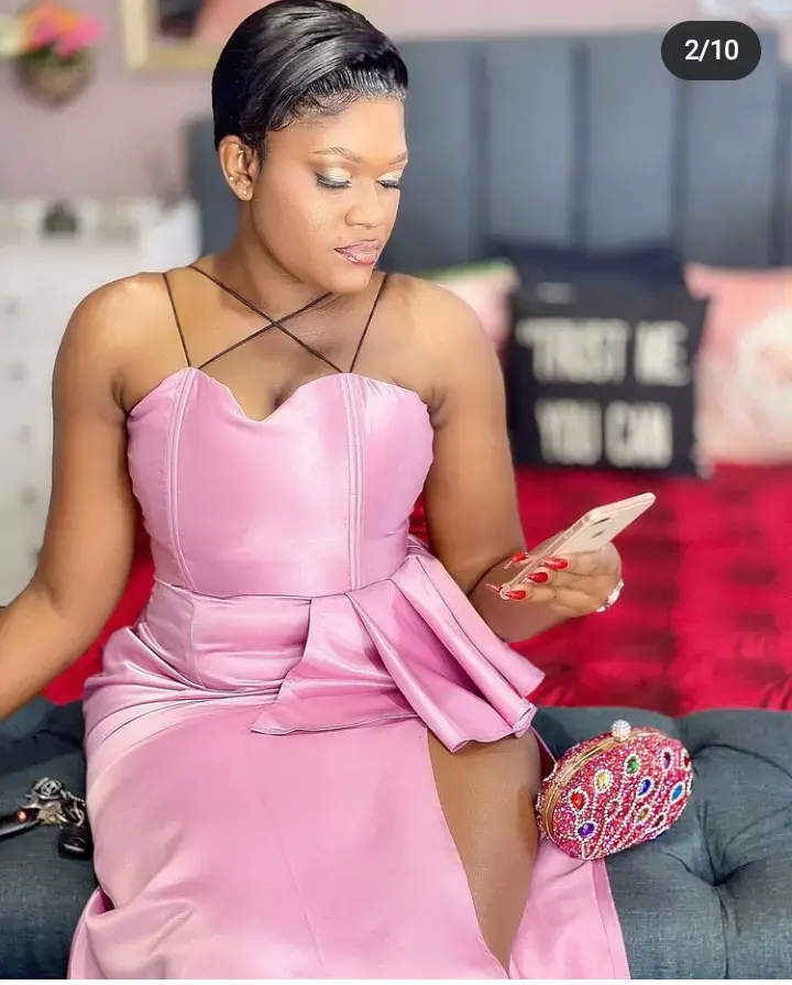 Check Lovely Pictures Ghanaian Lady Carpenter (See Photos)